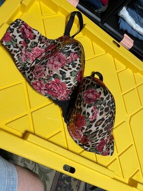 48c torrid curve - underwire animal print w/ flowers